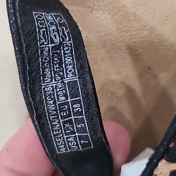 Vionic Brown and Black Sandals Comfortable Summer Footwear - Picture 6 of 6